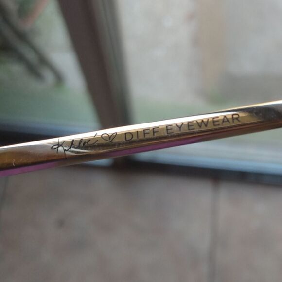 EUC KLOE KARDASHIAN DIFF Eyewear Reflective Lenses Rose Gold Hardware - Picture 10 of 12